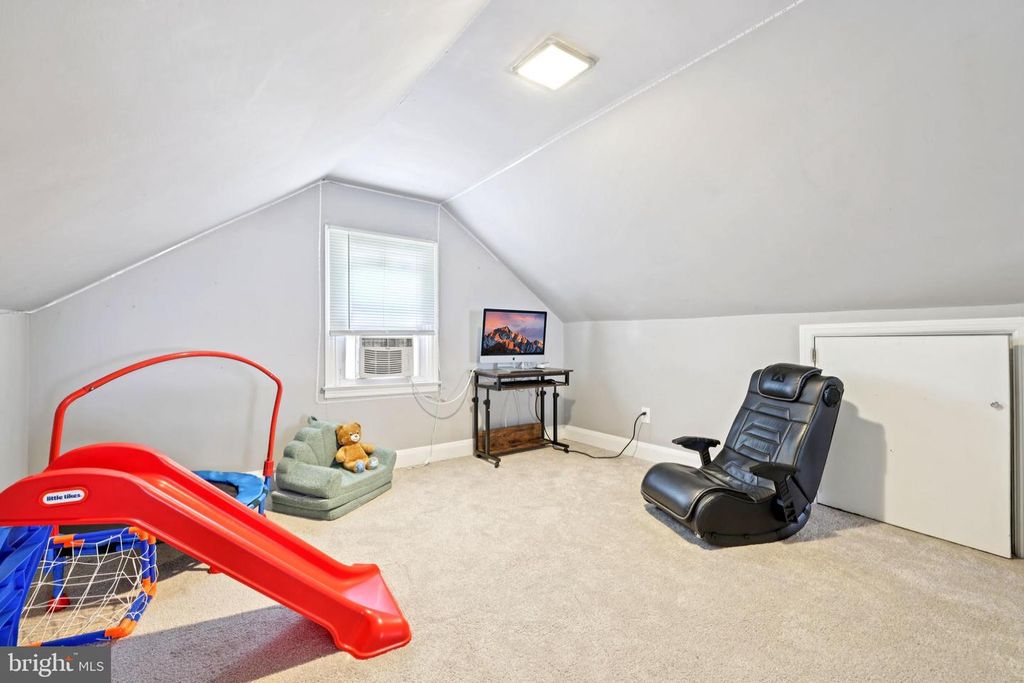 Image 22 of property listing at 4214 THORNCLIFF RD, Baltimore, MD 21236