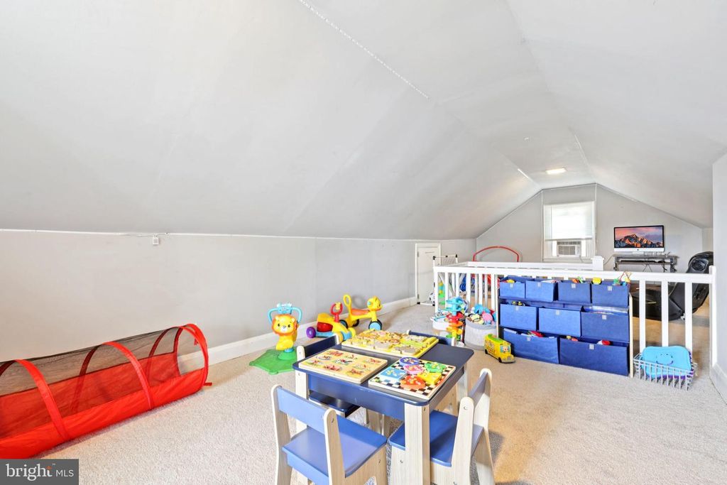Image 23 of property listing at 4214 THORNCLIFF RD, Baltimore, MD 21236