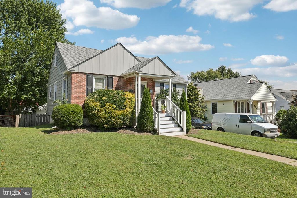 Image 5 of property listing at 4214 THORNCLIFF RD, Baltimore, MD 21236