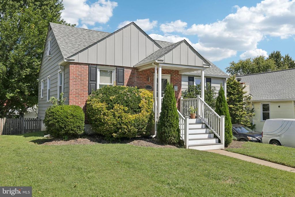 Image 6 of property listing at 4214 THORNCLIFF RD, Baltimore, MD 21236
