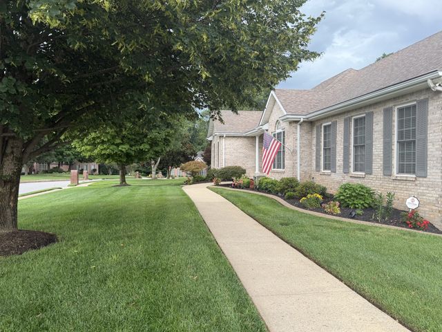 2559 Hedgerow Ln, Clarksville, TN 37043