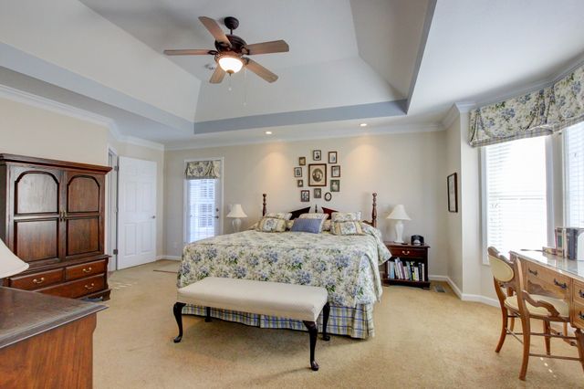 2559 Hedgerow Ln, Clarksville, TN 37043