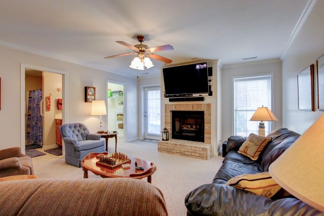 2559 Hedgerow Ln, Clarksville, TN 37043