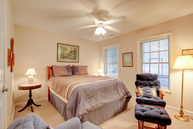 2559 Hedgerow Ln, Clarksville, TN 37043