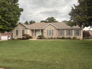 2559 Hedgerow Ln, Clarksville, TN 37043