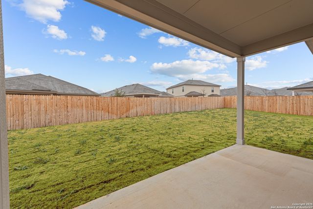6739 Red Buffalo Trail, San Antonio, TX 78253