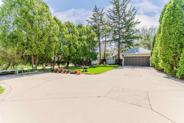 1021 WASHINGTON AVENUE, Oshkosh, WI 54901