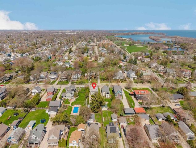 1021 WASHINGTON AVENUE, Oshkosh, WI 54901