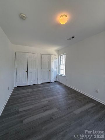 4615 Willard Street, Charlotte, NC 28208