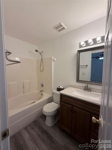 4615 Willard Street, Charlotte, NC 28208