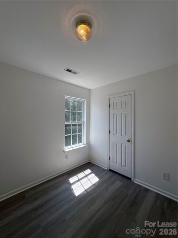 4615 Willard Street, Charlotte, NC 28208
