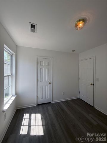 4615 Willard Street, Charlotte, NC 28208