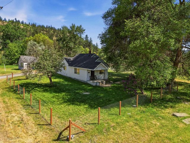 2907 S Oak St, Spokane, WA 99224
