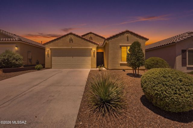 830 W Calle Falerno, Sahuarita, AZ 85629