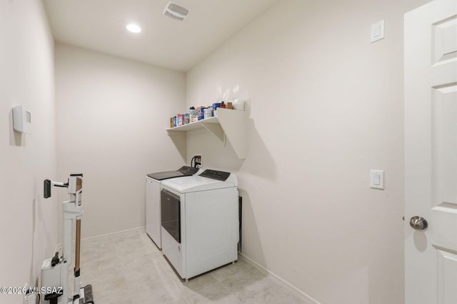 830 W Calle Falerno, Sahuarita, AZ 85629