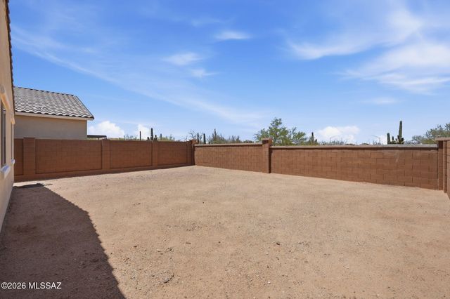 830 W Calle Falerno, Sahuarita, AZ 85629
