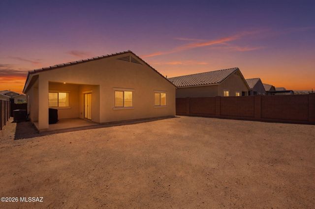 830 W Calle Falerno, Sahuarita, AZ 85629