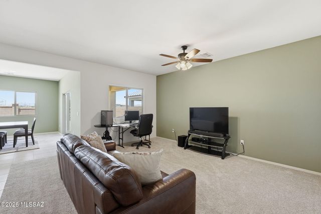 830 W Calle Falerno, Sahuarita, AZ 85629