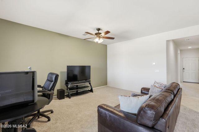 830 W Calle Falerno, Sahuarita, AZ 85629