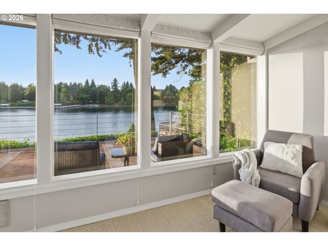 21047 Ne INTERLACHEN Ln, Fairview, OR 97024