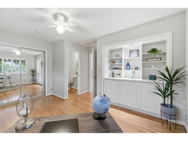 21047 Ne INTERLACHEN Ln, Fairview, OR 97024