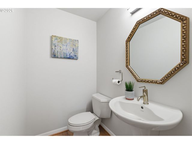 21047 Ne INTERLACHEN Ln, Fairview, OR 97024
