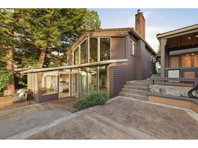 21047 Ne INTERLACHEN Ln, Fairview, OR 97024