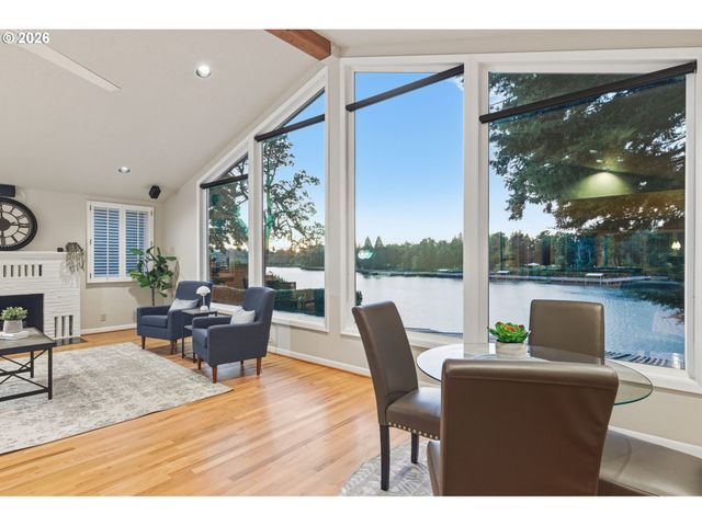 21047 Ne INTERLACHEN Ln, Fairview, OR 97024