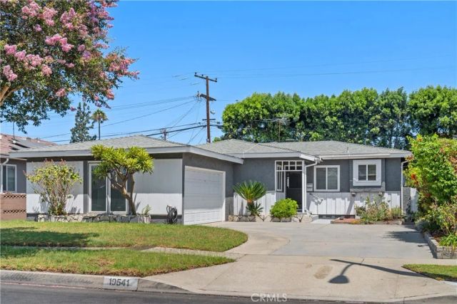 10541 Plunkett, Bellflower, CA 90706