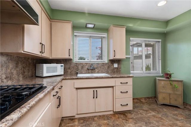 10541 Plunkett, Bellflower, CA 90706
