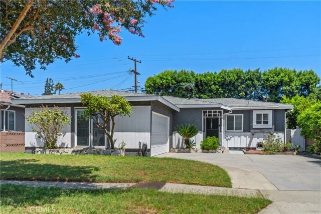 10541 Plunkett, Bellflower, CA 90706