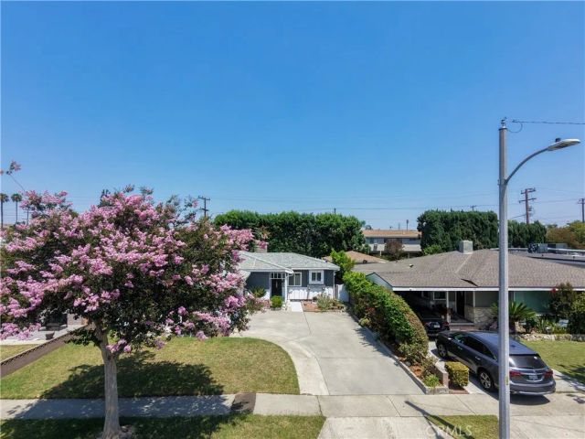 10541 Plunkett, Bellflower, CA 90706