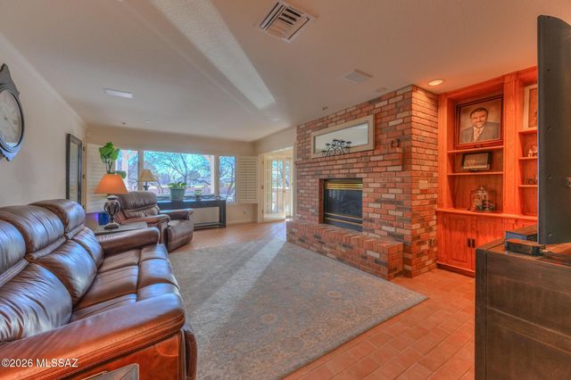 2721 E Brewer Drive, Sierra Vista, AZ 85650