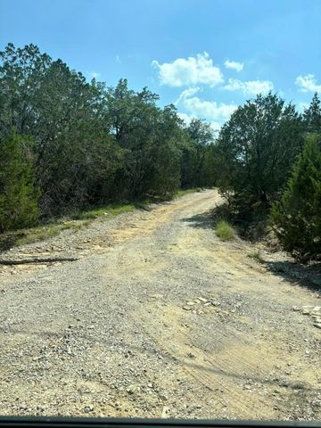 4701 Little Creek TRL, Spicewood, TX 78669