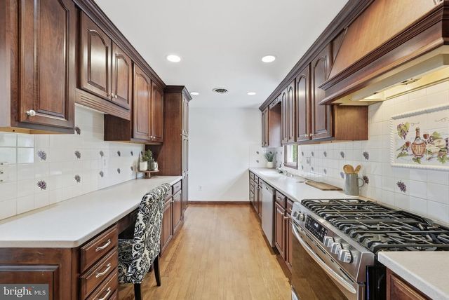 9609 NORFOLK ST, Manassas, VA 20109