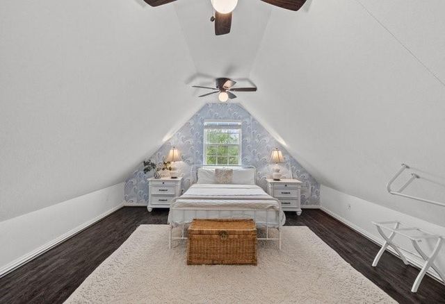 242 Debbie Lane, Dickinson, TX 77539