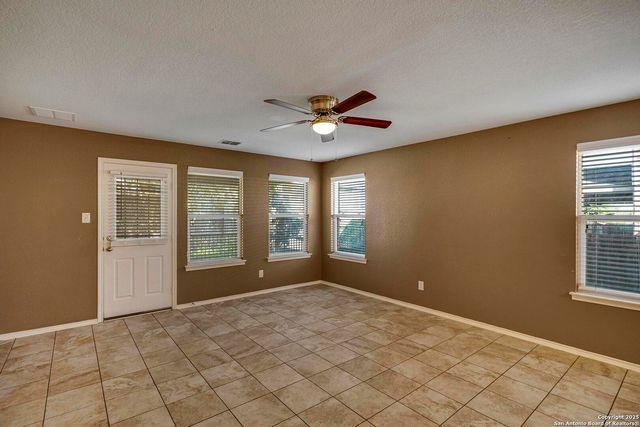 1411 Hummingbird, San Antonio, TX 78245