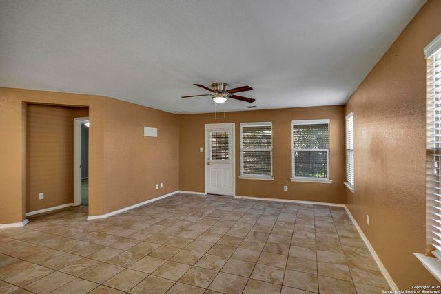 1411 Hummingbird, San Antonio, TX 78245