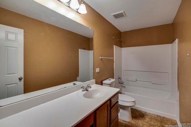 1411 Hummingbird, San Antonio, TX 78245