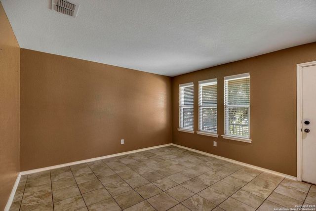 1411 Hummingbird, San Antonio, TX 78245