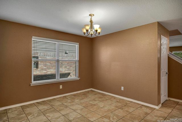 1411 Hummingbird, San Antonio, TX 78245