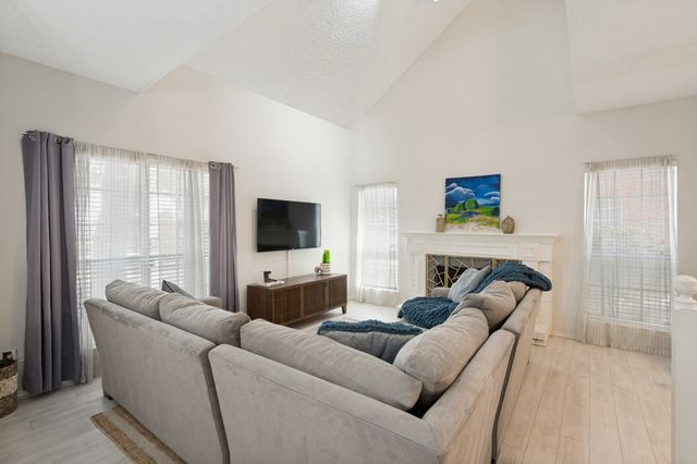4050 Frankford Road 908, Dallas, TX 75287