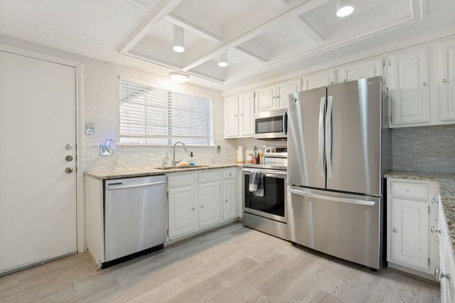 4050 Frankford Road 908, Dallas, TX 75287