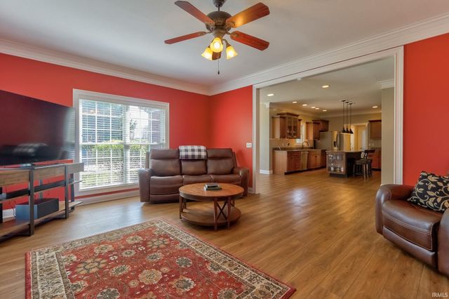 4530 Estate Drive, Newburgh, IN 47630