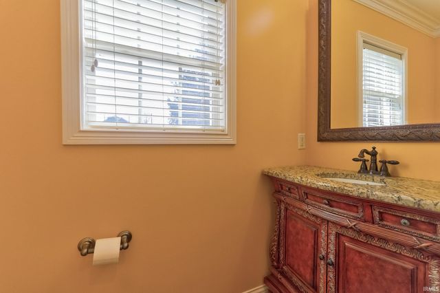 4530 Estate Drive, Newburgh, IN 47630