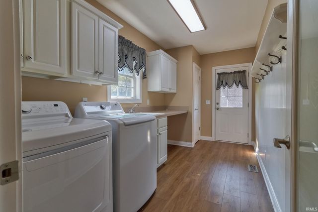 4530 Estate Drive, Newburgh, IN 47630