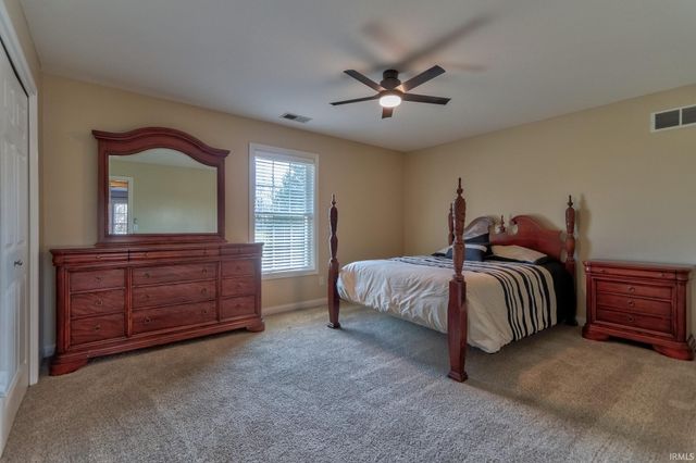 4530 Estate Drive, Newburgh, IN 47630