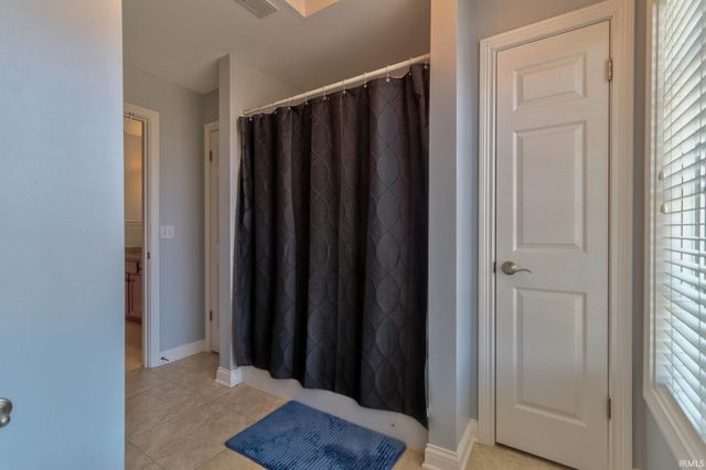 4530 Estate Drive, Newburgh, IN 47630