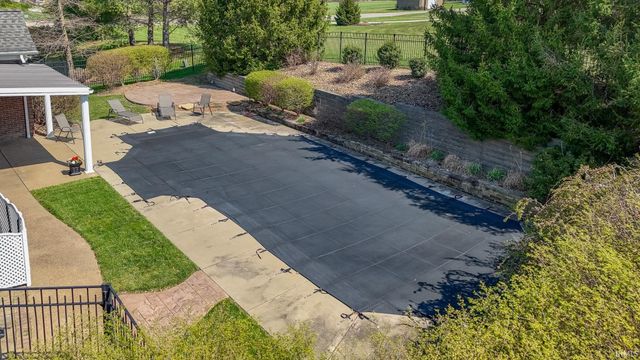 4530 Estate Drive, Newburgh, IN 47630