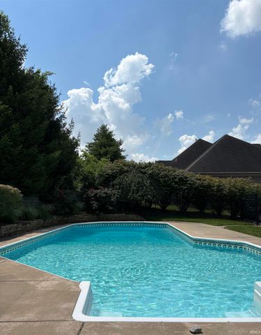 4530 Estate Drive, Newburgh, IN 47630